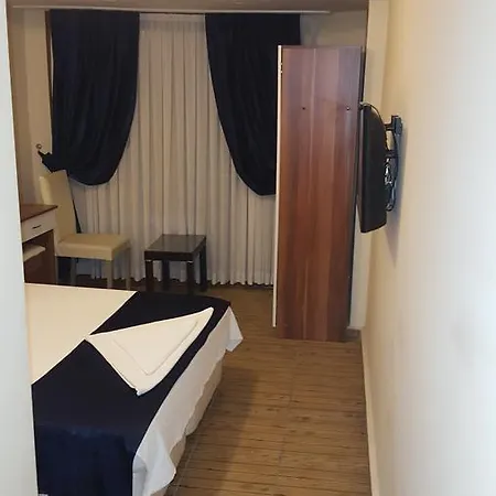 Hotel Feryil Avm *
